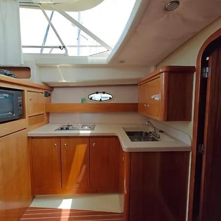 Bådhotel Seacascais, Lda Cascais